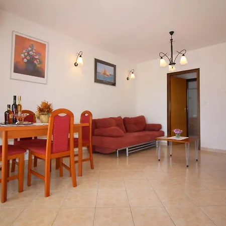 Apartamento In Porec/istrien 38749 Poreč